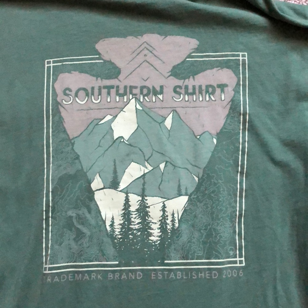 Excellent condition long sleeve Southern shirt